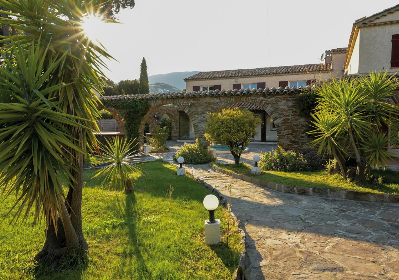 Résidence Rivazur Cavalaire-sur-Mer Extérieur photo
